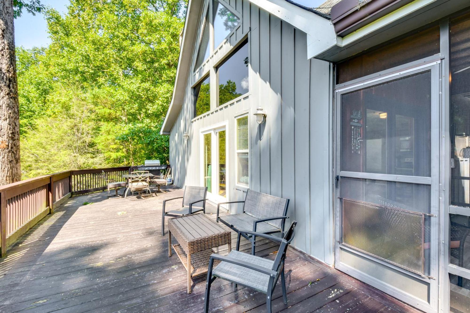 Mountain Cabin With Hot Tub And Fire Pit! Blairsville Exterior photo